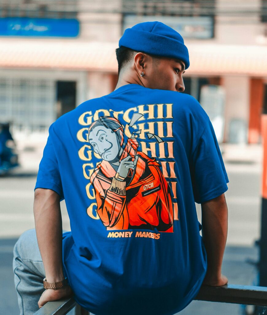 Göra egen merch – så funkar det 3 Skapa din egna merch - Designa t-shirts med din design på - Hejdi