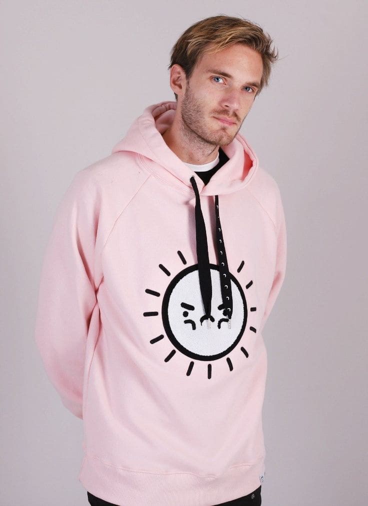 5 merchdrops, der fik internettet til at sige: "shut up and take my money" 1 Pewdiepie tsuki collection succé - merchandise
